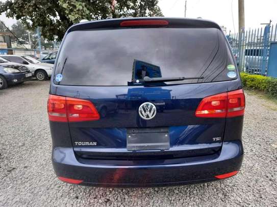 Volkswagen Touran 2016 image 8