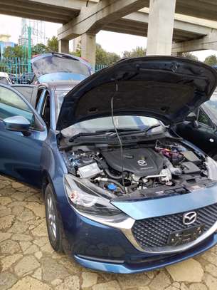 Toyota Demio petrol 2018 image 1