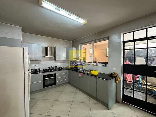 4 Bed Apartment in Parklands image 14