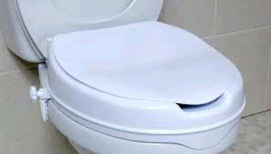 BUY ELEVATED COMMODE SEAT WITH LID SALE PRICE NEAR ME  KENYA image 4