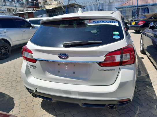 Subaru levorg white 2016 B image 9