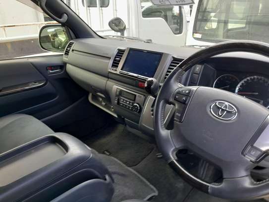 TOYOTA 7L SUPER GL REGIUS 2019 image 5