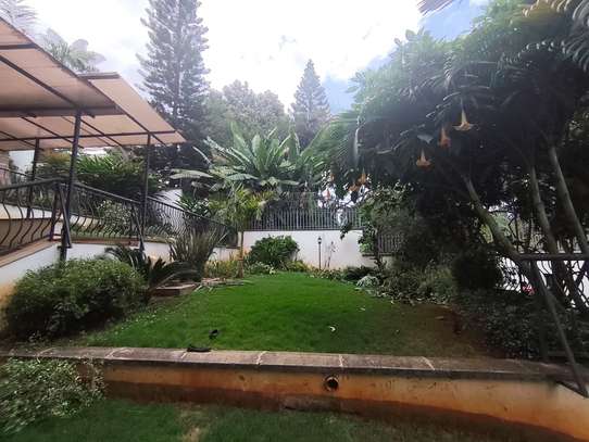 7 Bed Townhouse with En Suite in Nyari image 2