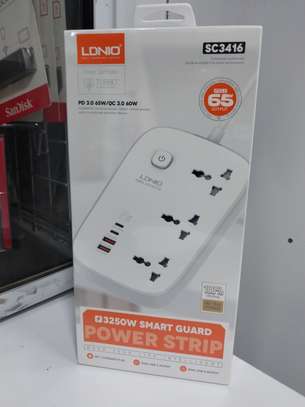 LDNIO SC3416 PD 3.0 65W Dual USB + USB-C Ports Power Strip image 2