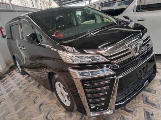 Toyota vellfire black on sale image 4