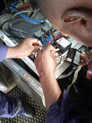 FRIDGE AND AC REPAIRS image 2