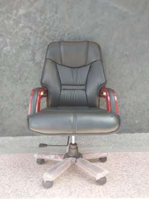 High-Back Executive Office Chair image 1