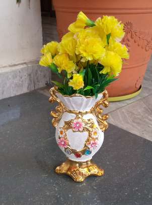 Ceramic gold vase image 1
