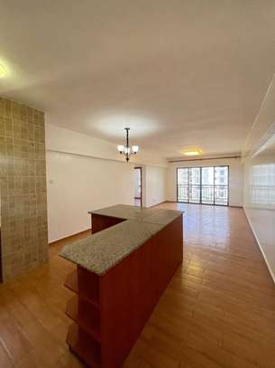 3 Bed Apartment with En Suite in Kilimani image 2