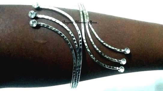 Ladies Silver Armlets with earrings image 2