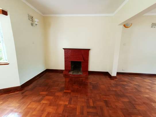 3 Bed House with En Suite in Rosslyn image 10