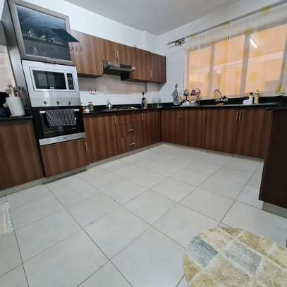 3 Bed Apartment with En Suite at Deniss Pritt Road image 38