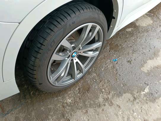 BMW  X6 image 4