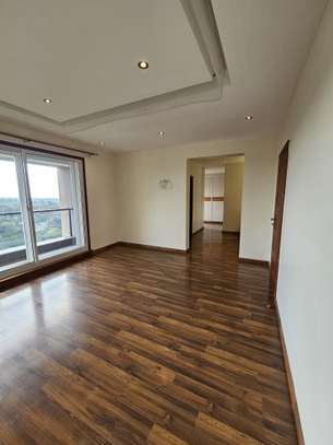 4 Bed Apartment with En Suite in Parklands image 13