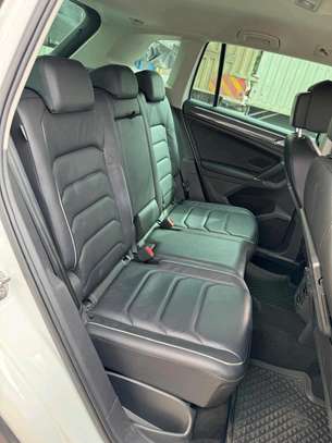 Volkswagen Tiguan white image 6