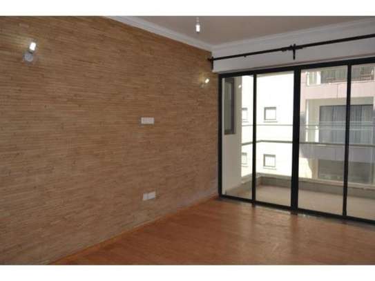 3 Bed Apartment with En Suite at Riverside Drive image 22