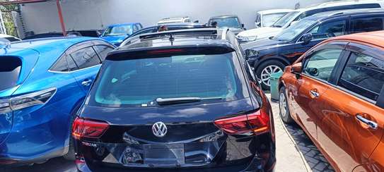 Volkswagen Tiguan SUNROOF 2018 Black image 50