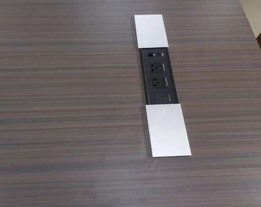 Office Desk: 1600mm Corporate Office Desk image 2