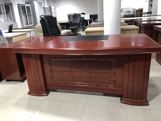 1600mm Executive Desk image 1