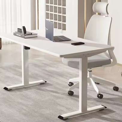 Jumbo White 140 cm Electric Adjustable Table image 3