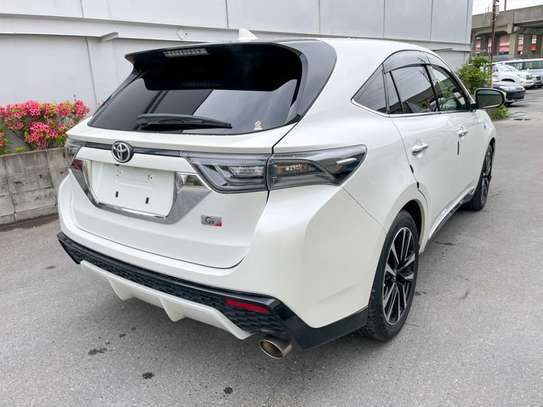 TOYOTA HARRIER (we accept hire purchase) image 3