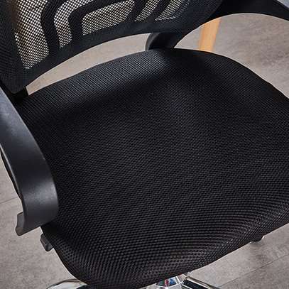 Office Chair : Medium Mesh Office Chair image 6