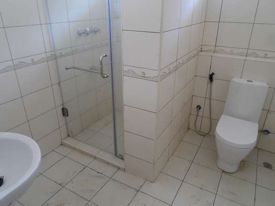 4 Bed Apartment with En Suite at Nyali image 19