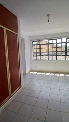 3 Bed Apartment with En Suite in Kileleshwa image 9