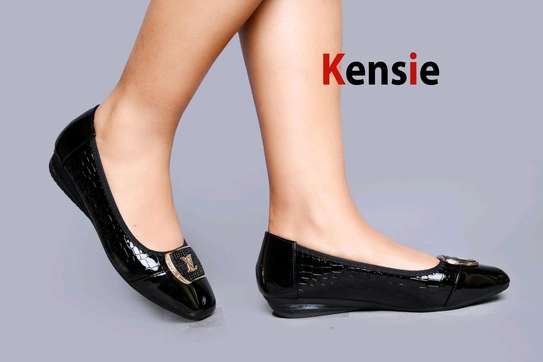 Low trendy shoes in Nairobi,available in sizes 38_43 image 7