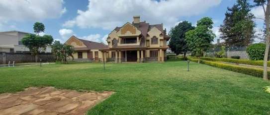 5 Bed House with En Suite in Runda image 3