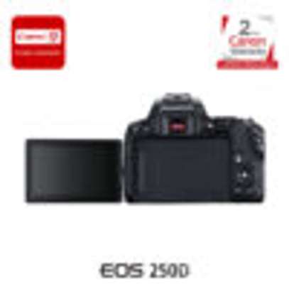 Canon EOS 250D DSLR Camera with 18-55mm f/4-5.6 IS STM Lens image 3
