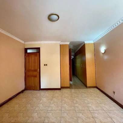 4 Bed Townhouse with En Suite in Kileleshwa image 17