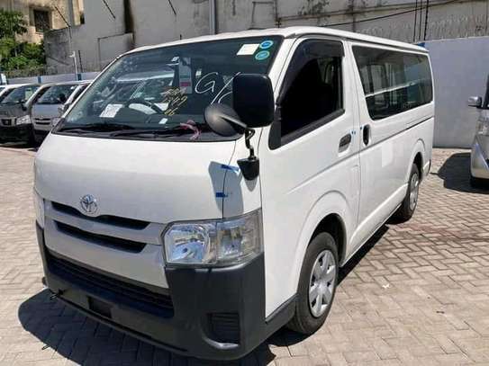 TOYOTA HIACE 2015 MODEL. image 3