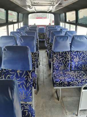 Isuzu 33 Seater  Bus 2017 image 3