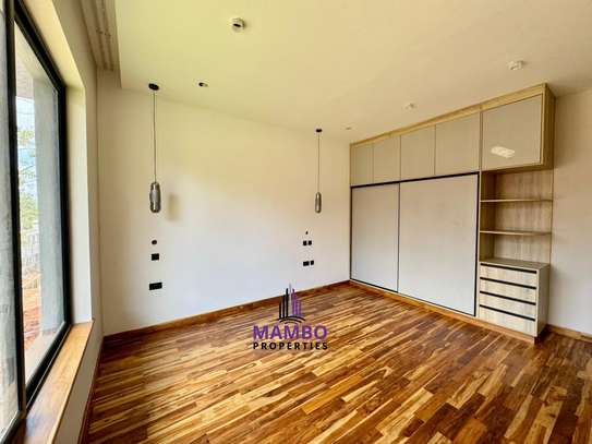 4 Bed Villa with En Suite at Off Loresho Ridge image 13