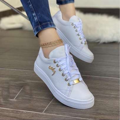 Ladies sneakers discount