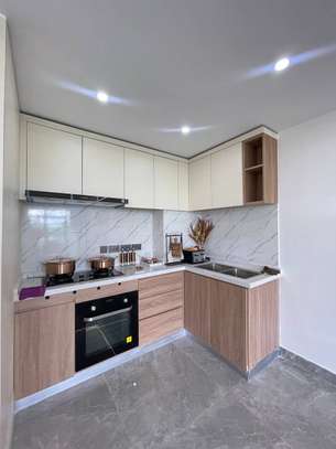 2 Bed Apartment with En Suite in Lavington image 10