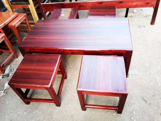 Coffee table with stools image 1