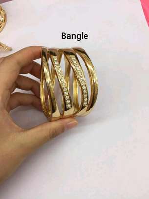 Gold quality bangles image 1
