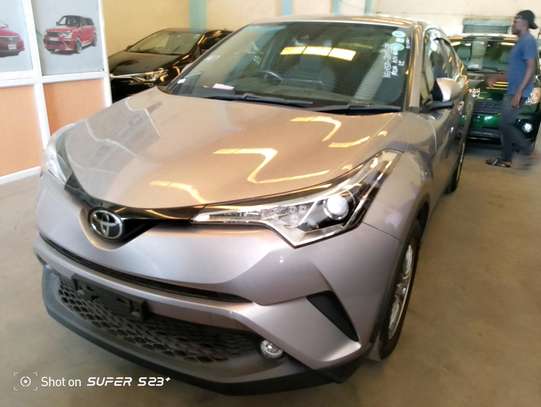 Toyota CH-R 2017 image 2