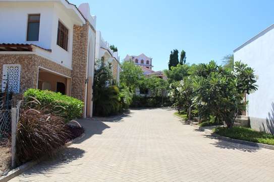 Land in Shanzu image 9