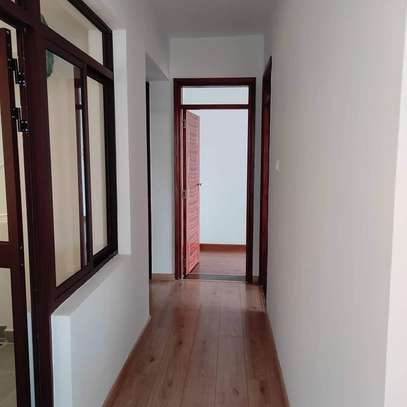 1 Bed Apartment with En Suite in Kilimani image 12