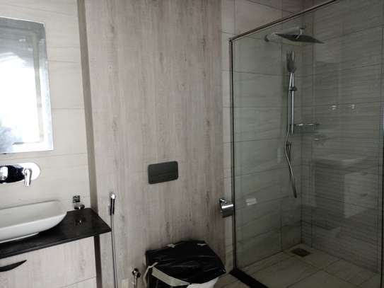 Serviced 3 Bed Apartment with Swimming Pool in Rhapta Road image 18