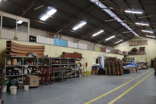 8,500 ft² Warehouse with Backup Generator in Embakasi image 5