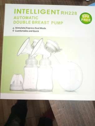 Automatic breast pump image 1