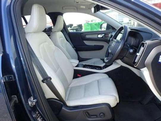 2018 Volvo xc40 image 6