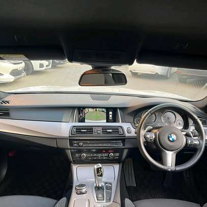 BMW 523i 2016 IM Sport image 2