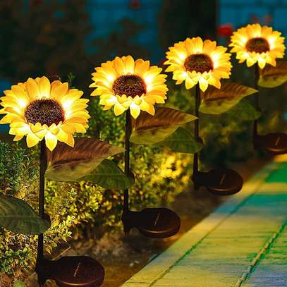 Solar Sunflowers IP65 LED Outdoor Garden Lights image 4