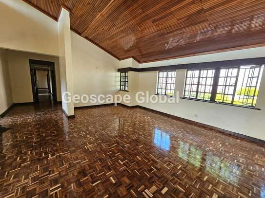 4 Bed House with En Suite in Thigiri image 15