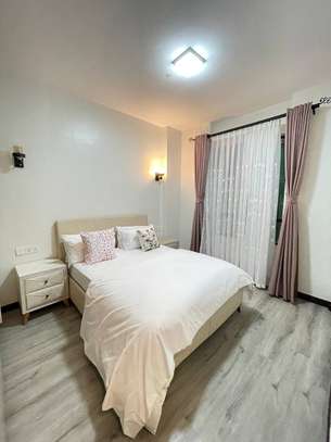 5 Bed Apartment with En Suite in Parklands image 8